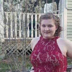 Meet your Posher, Madelyn